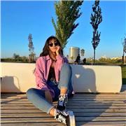 Profesora de inglés de Primaria y también a alumnos de ESO